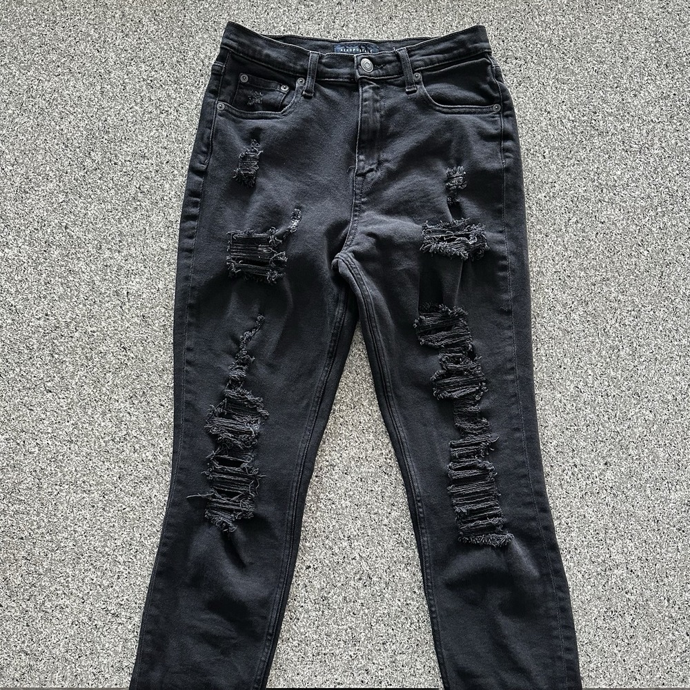 Aeropostale Jeans Women's 6 R 28x27 High Rise Mom Ripped Distressed Black